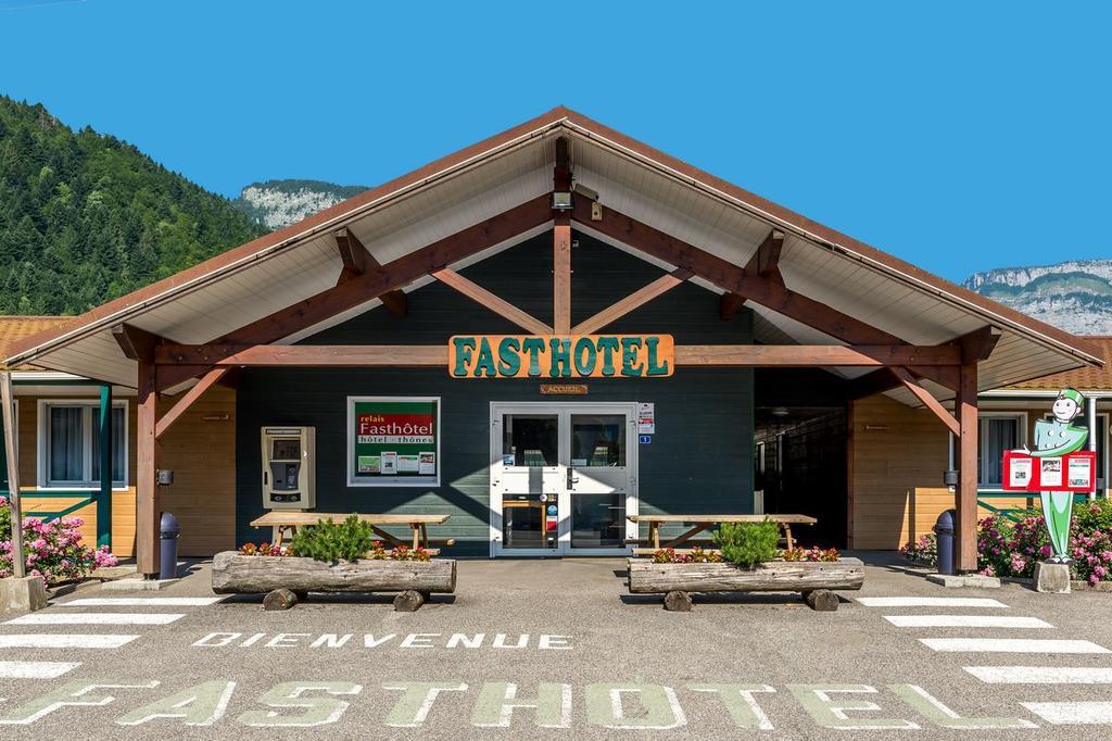 Fasthotel Thônes Exteriör bild